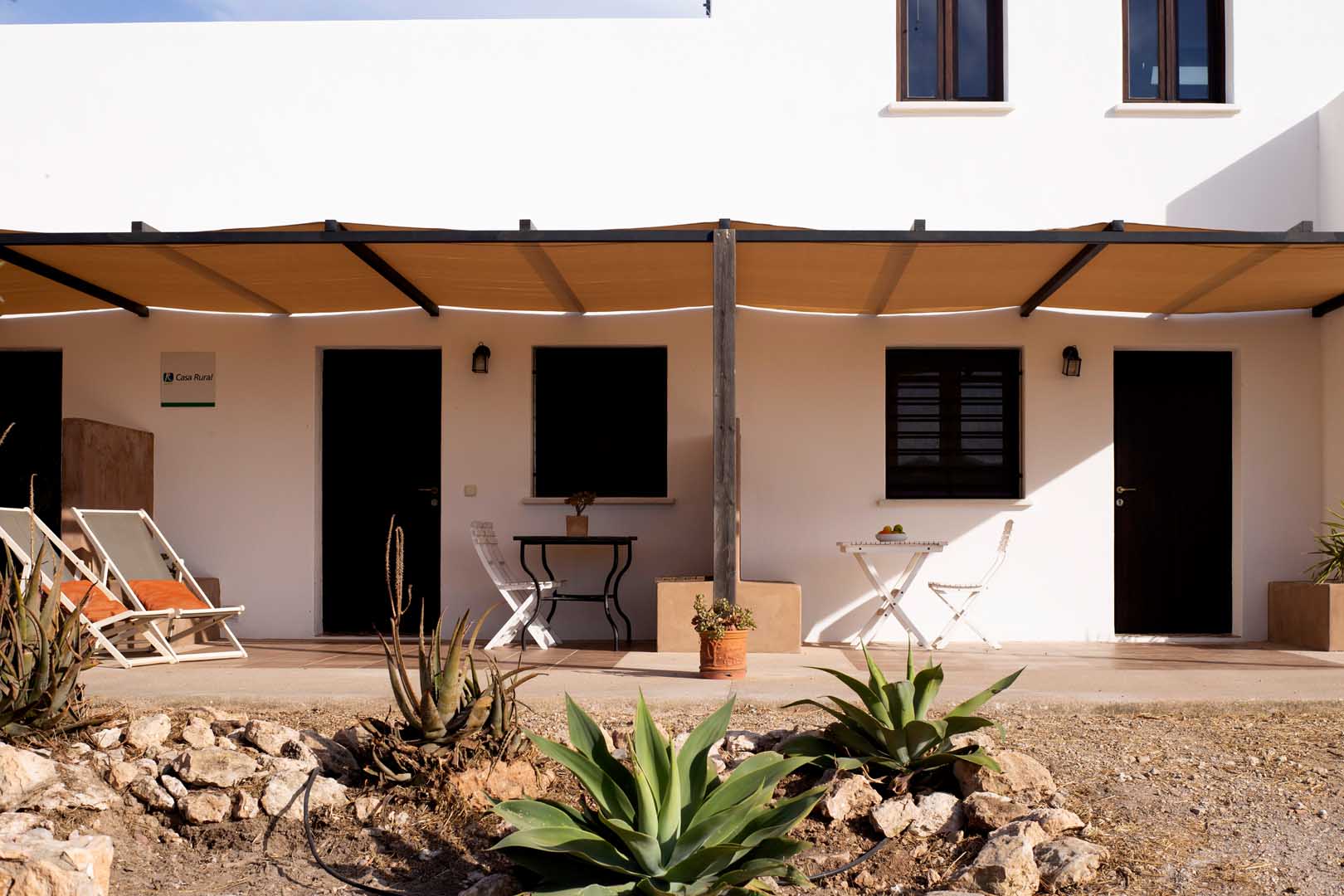 Casa Rural en Cabo de Gata - Casa rual ecológica Cortijo la Tenada terrazas alojamientos